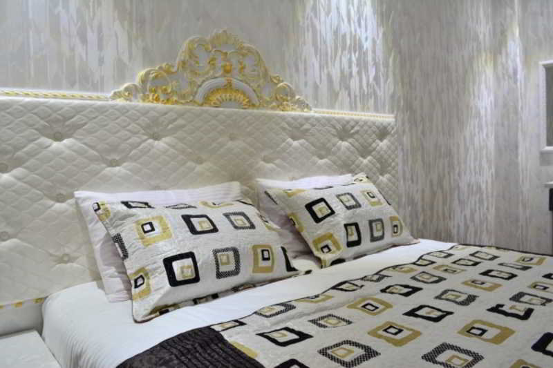 Hotel Elegant Boutique Rustaveli à Tbilissi Extérieur photo