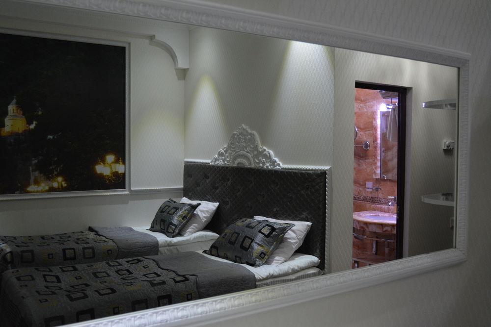 Hotel Elegant Boutique Rustaveli à Tbilissi Extérieur photo