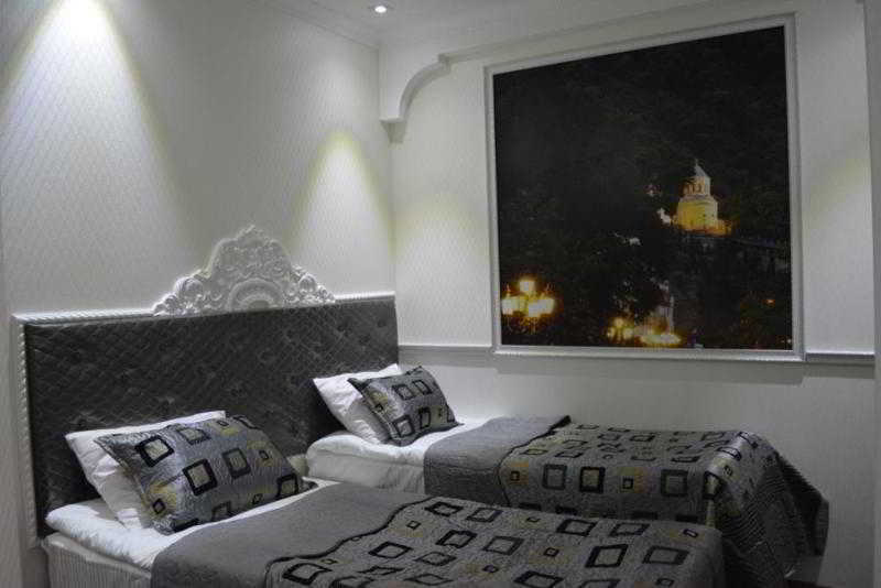 Hotel Elegant Boutique Rustaveli à Tbilissi Extérieur photo