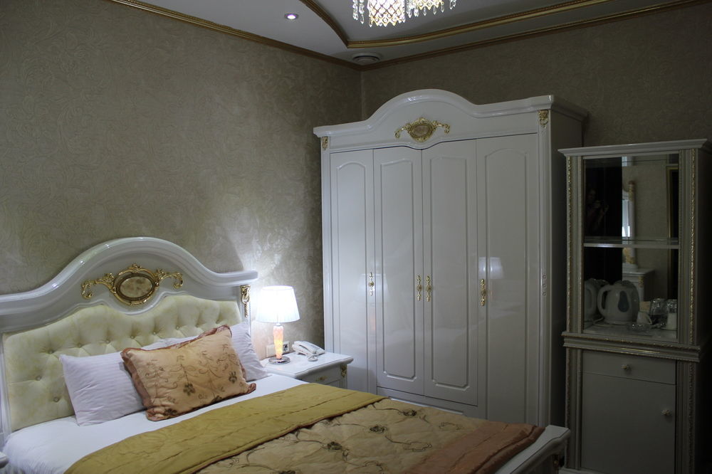 Hotel Elegant Boutique Rustaveli à Tbilissi Extérieur photo