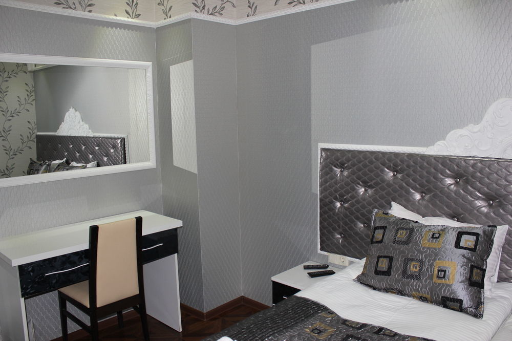 Hotel Elegant Boutique Rustaveli à Tbilissi Extérieur photo