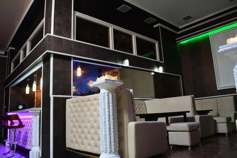 Hotel Elegant Boutique Rustaveli à Tbilissi Extérieur photo