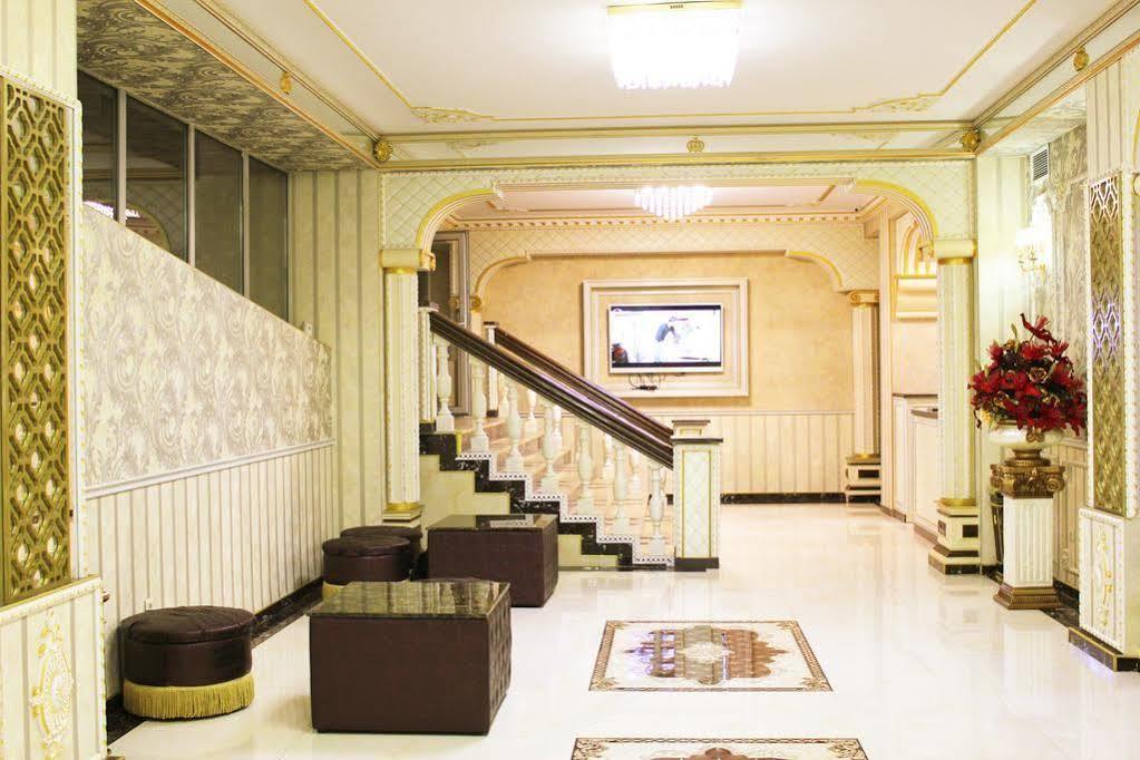 Hotel Elegant Boutique Rustaveli à Tbilissi Extérieur photo
