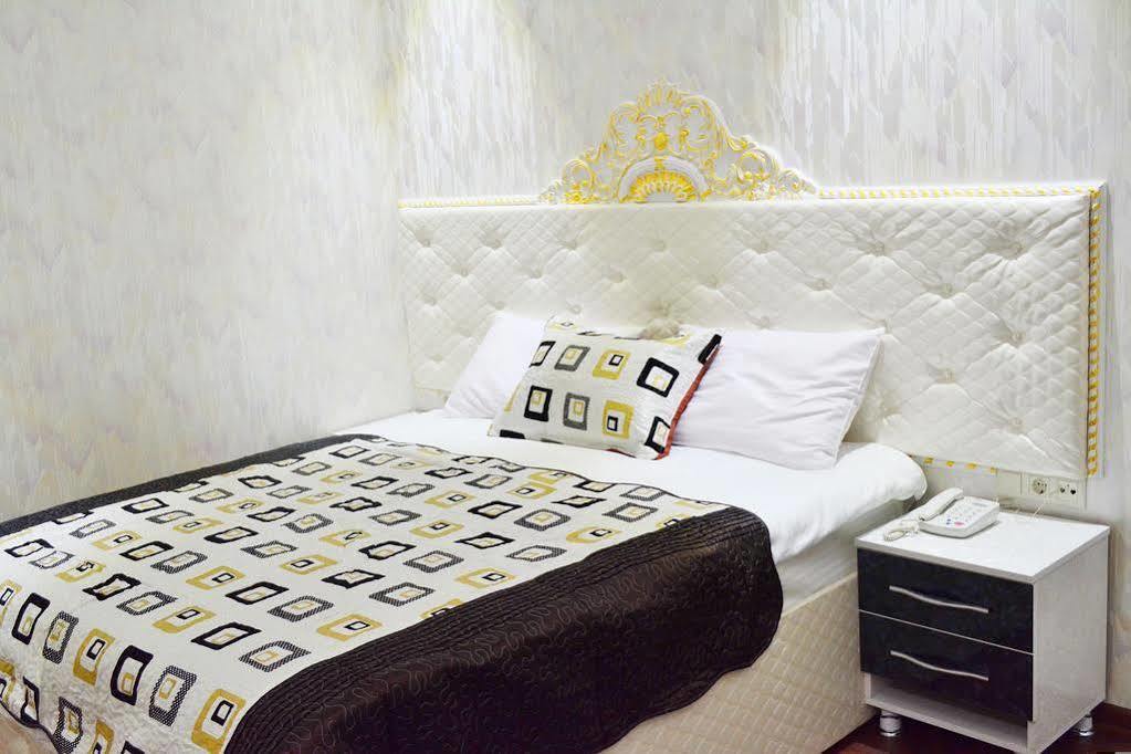 Hotel Elegant Boutique Rustaveli à Tbilissi Extérieur photo