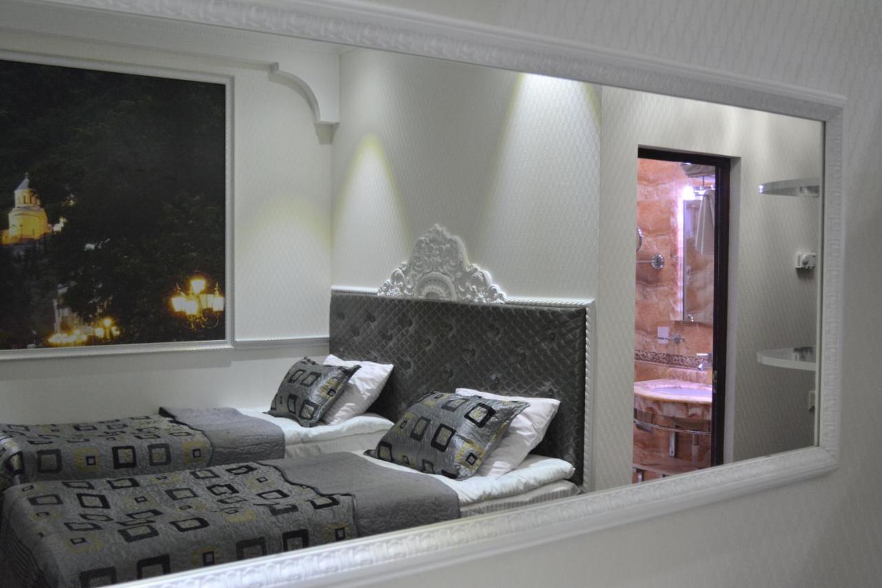 Hotel Elegant Boutique Rustaveli à Tbilissi Extérieur photo